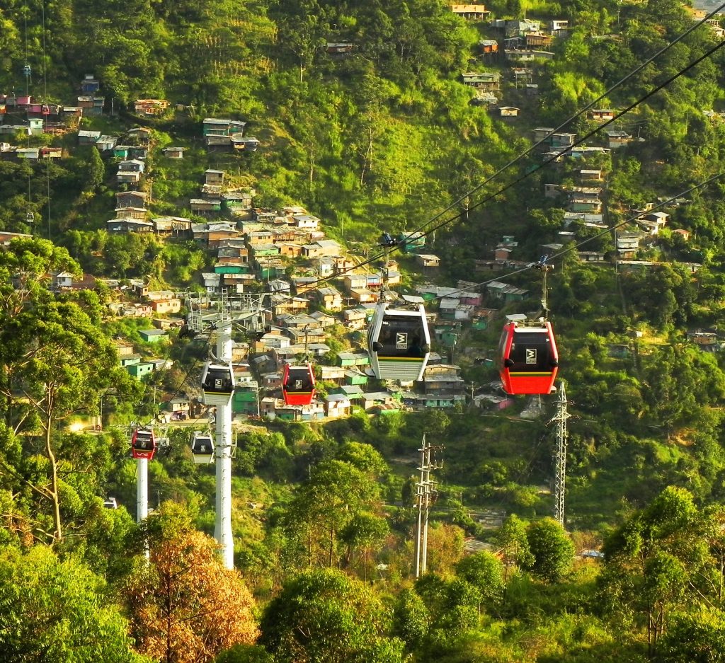 Gondelfahrt über die Comuna 13 in Medellin.